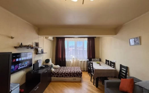A one room apartment, Avet Avetisyan street, 48 sq.m., 3/7 floor, stone building