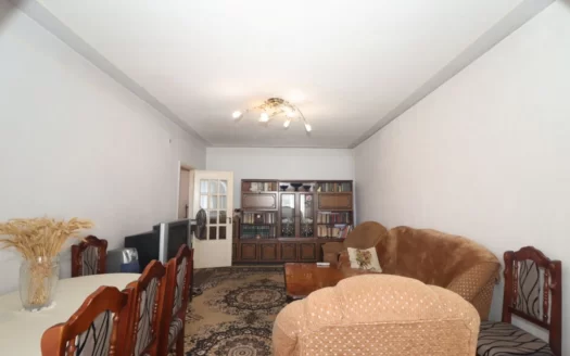 A 3 room apartment, Isakov Avenue, 78 sq.m.