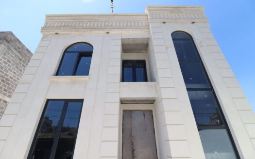 A three-story house, Duryan 6th Street, 500m2