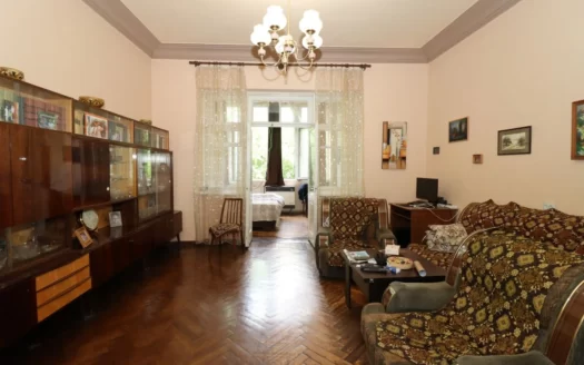 A 3 room apartment, Saryan street, 100 sq.m., stone building