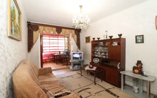 A 2 room apartment, Kajaznuni street, 54 sq.m., 2/5 floor, stone building