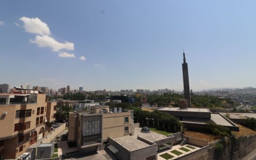 A 4-room duplex apartment, Verin Antarayin Street, 145 sq.m., 8/8 floor