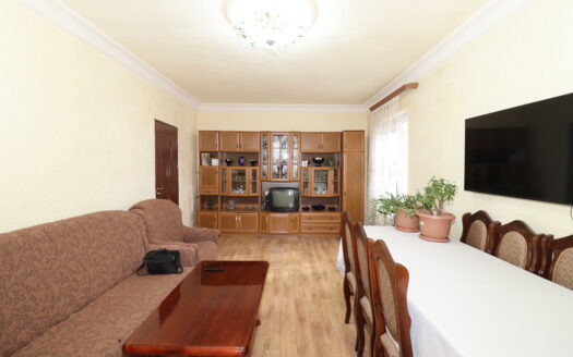 A 2-room apartment, Mayak district, 66sq.m