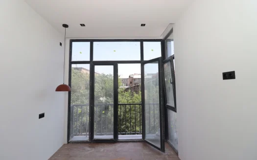 A 3 room apartment, Sakharov Street, 60 sq.m., 3/4 floor, stone building