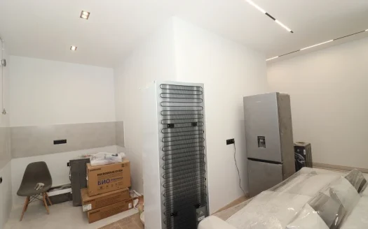 A 3 room apartment, Sakharov Street, 50 sq.m., 3/4 floor, stone building