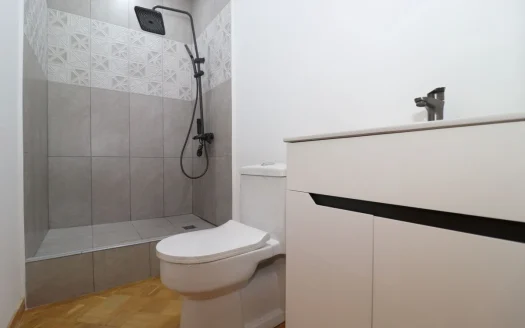 A one story house is for rent, Sarmen Street, 44 sq.m., major renovation