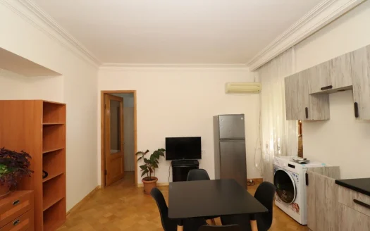 A one story house is for rent, Sarmen Street, 44 sq.m., major renovation