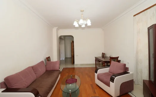 A 5 room spacious apartment is for rent, Baghramyan Avenue, 150 sq.m., open balconies, major renovation