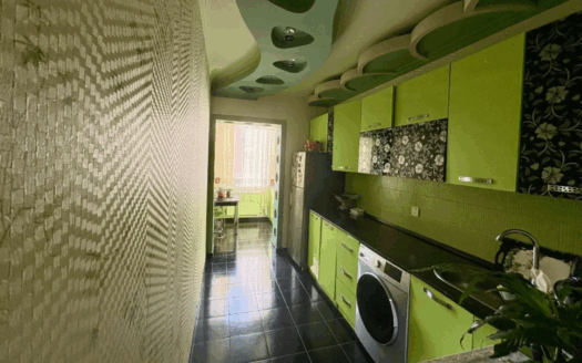 A 4 room apartment, Tigran Petrosyan street, 100 sq.m., 8/11 floor, major renovation