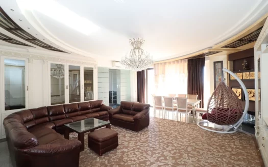 Spacious 4 room apartment in a new building on Viktor Hambardzumyan Street, 238 sq.m., 10/13 floor