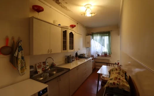 4 room apartment in Davtashen 2nd district, 76 sq.m.