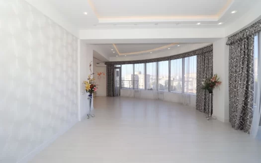 3 room apartment in a new building on Lvovyan Street, 142 sq.m., 10/16 floor, high ceilings