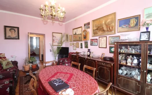 3 room apartment on Komitas Avenue in Arabkir, 86 sq.m., 4/5 floor, high ceilings