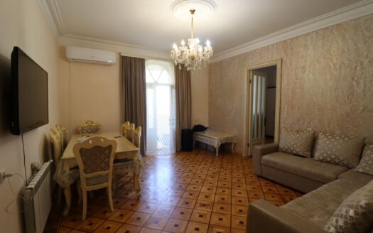 A 3 room apartment, Eghishe Tadevosyan Street, 84 sq.m., stone building