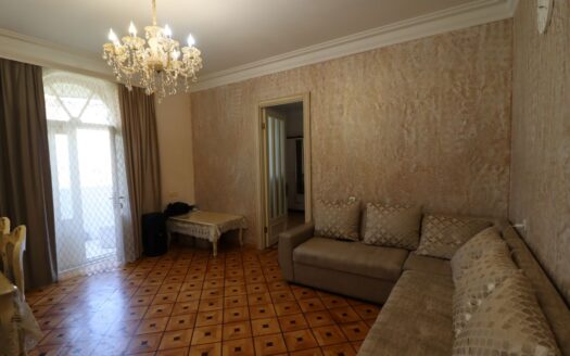 A 3 room apartment, Eghishe Tadevosyan Street, 84 sq.m., stone building