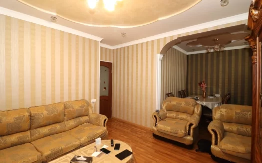 3 room apartment on Artem Mikoyan Street, 68 sq.m., cosmetic renovation