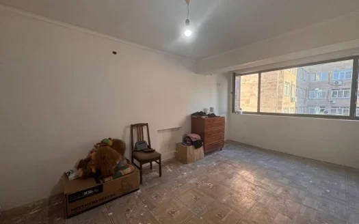 A 2 room apartment, Komitas Avenue, 63 sq.m., 4/5 floor, stone building