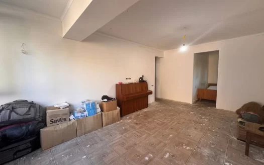 A 2 room apartment, Komitas Avenue, 63 sq.m., 4/5 floor, stone building