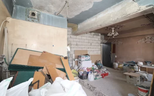 A 2 room apartment is for sale, Yeznik Koghbatsi street, 33 sq.m., 11/11 floor