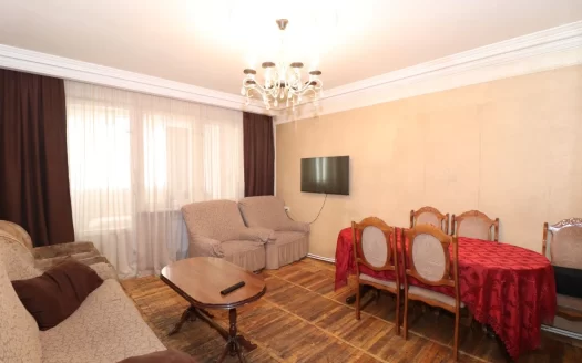 A 3 room apartment is for sale, Adonts Street, 80 sq.m., 8/9 floor,