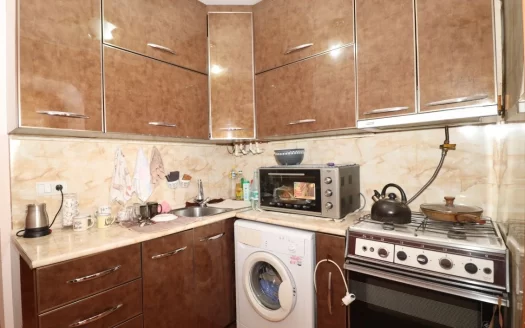 A 3 room apartment is for rent, Dro Street, 60 sq.m., cosmetic renovation
