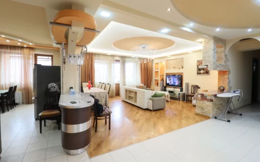 4 room apartment in a new building on Northern Avenue, 160 sq.m., 7/8 floor, major renovation