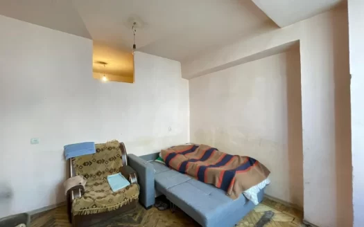 2 room apartment, Azatutyan 2nd lane in Kanaker-Zeytun, 42 sq.m., 3/9 floor