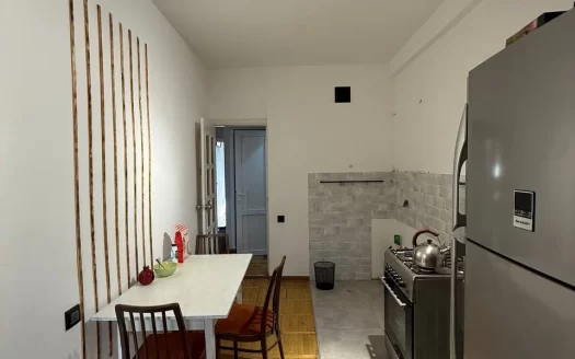 3 room apartment on Saryan Street in the center, 94 sq.m., 3/9 floor, multiple balconies