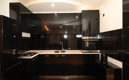 4 room apartment on Tumanyan Street in the center, 72 sq.m., major renovation