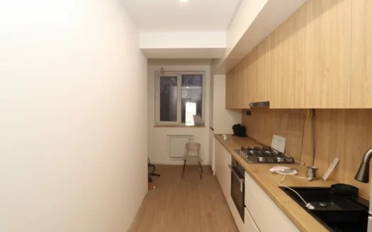 2 room apartment on Ezras Hasratyan Street in Kanaker-Zeytun, 59 sq.m., 2/5 floor, major renovation