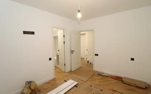 2 room apartment on Ezras Hasratyan Street in Kanaker-Zeytun, 59 sq.m., 2/5 floor, major renovation