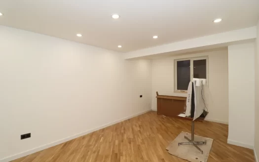 2 room apartment on Ezras Hasratyan Street in Kanaker-Zeytun, 59 sq.m., 2/5 floor, major renovation