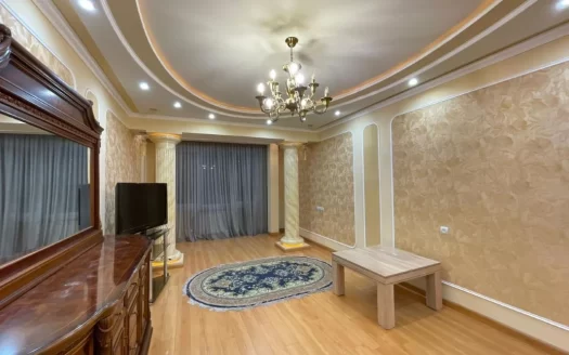 A 4 room apartment is for sale, Mamikonyants street, 86 sq.m., stone building