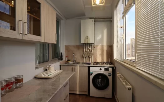 2 room apartment on Yervand Kochar Street in the center, 52 sq.m., 13/15 floor, high ceilings