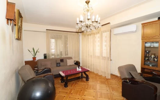 5 room apartment on Aygedzor Street in Arabkir, 109 sq.m., 7/9 floor, high ceilings