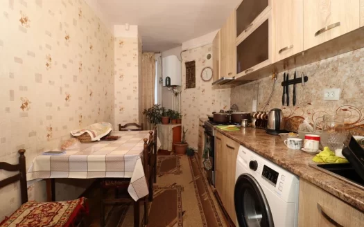 3 room apartment on Galshoyan Street in Nor Nork, 80 sq.m., 10/16 floor, high ceilings