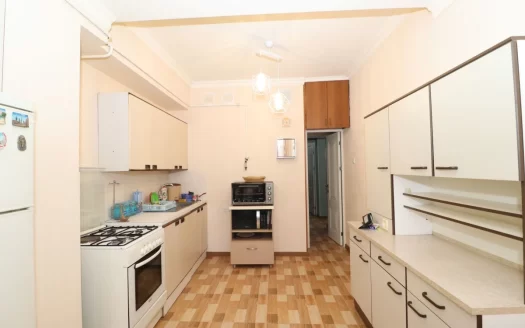 2 room apartment on Komitas Avenue in Arabkir, 69 sq.m., 8/9 floor, high ceilings