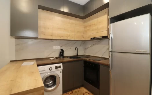 2 room apartment on Saryan Street in the center, 54 sq.m., 3/7 floor, high ceilings, stone building