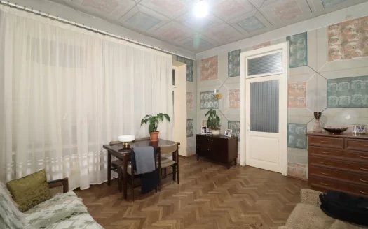 5 room apartment on Shahsuvaryan Street in Arabkir, 129 sq.m., 2/3 floor, 2 bathrooms