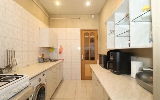 5 room apartment on Shahsuvaryan Street in Arabkir, 129 sq.m., 2/3 floor, 2 bathrooms