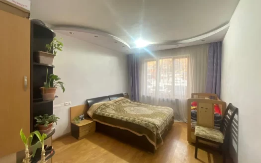 3 room apartment on Galshoyan Street in Nor Nork, 109 sq.m., 1/9 floor, high ceilings