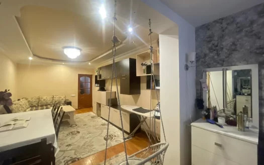 3 room apartment on Galshoyan Street in Nor Nork, 109 sq.m., 1/9 floor, high ceilings