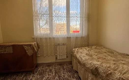 3 room apartment on Khaghagh Doni Street in Erebuni, 80 sq.m., 2/9 floor, high ceilings