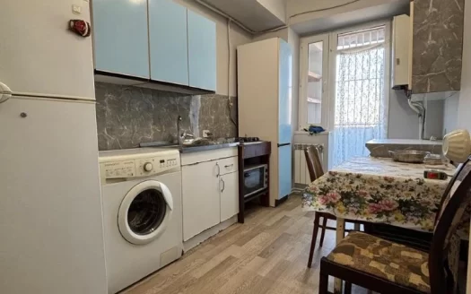 3 room apartment on Khaghagh Doni Street in Erebuni, 80 sq.m., 2/9 floor, high ceilings
