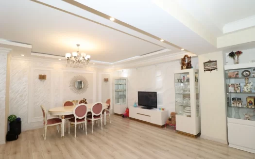 3 room apartment on Avet Avetisyan Street in Arabkir, 92 sq.m., 13/16 floor, 2 bathrooms