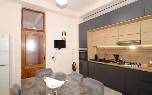 Two story stone house on Armen Gulakyan Street in Arabkir, 173 sq.m., on a 150 sq.m. land