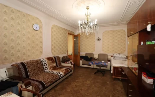 3 room apartment in Davtashen 1st district in Davtashen, 67 sq.m., 6/9 floor, high ceilings