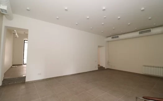 A commercial space is for rent, 210 sq.m., Amiryan street, major renovation