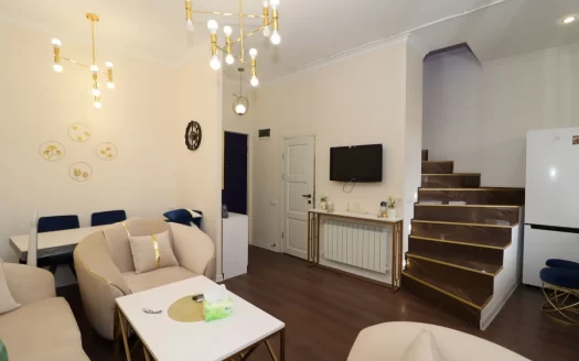 A 3 room apartment id for sale, Vardanants street, 80 sq.m., 5/5 floor, major renovation