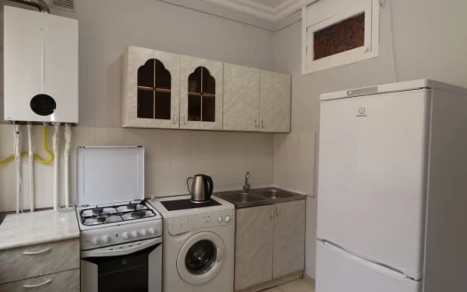 A 2 room apartment, Mashtots Avenue, 53 sq.m., 1/9 floor, major renovation
